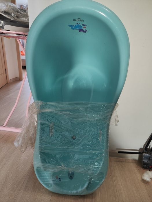 Ванночка и стульчик для кормления