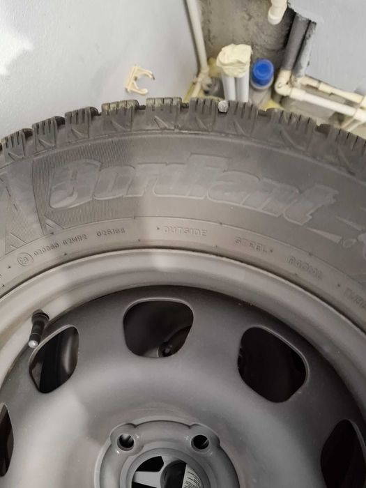 Jante tablă cu cauciucuri iarnă