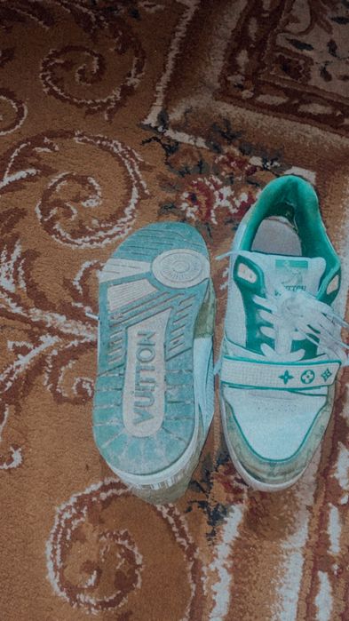 Adidasi louis vuitton