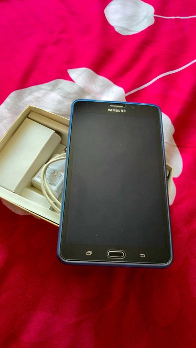 Vand Tableta Samsung TabA6 cu cartela sim 4g