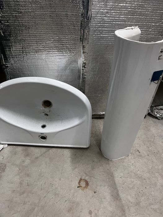 Раковины с тумбой тюльпан в отличном состоянии