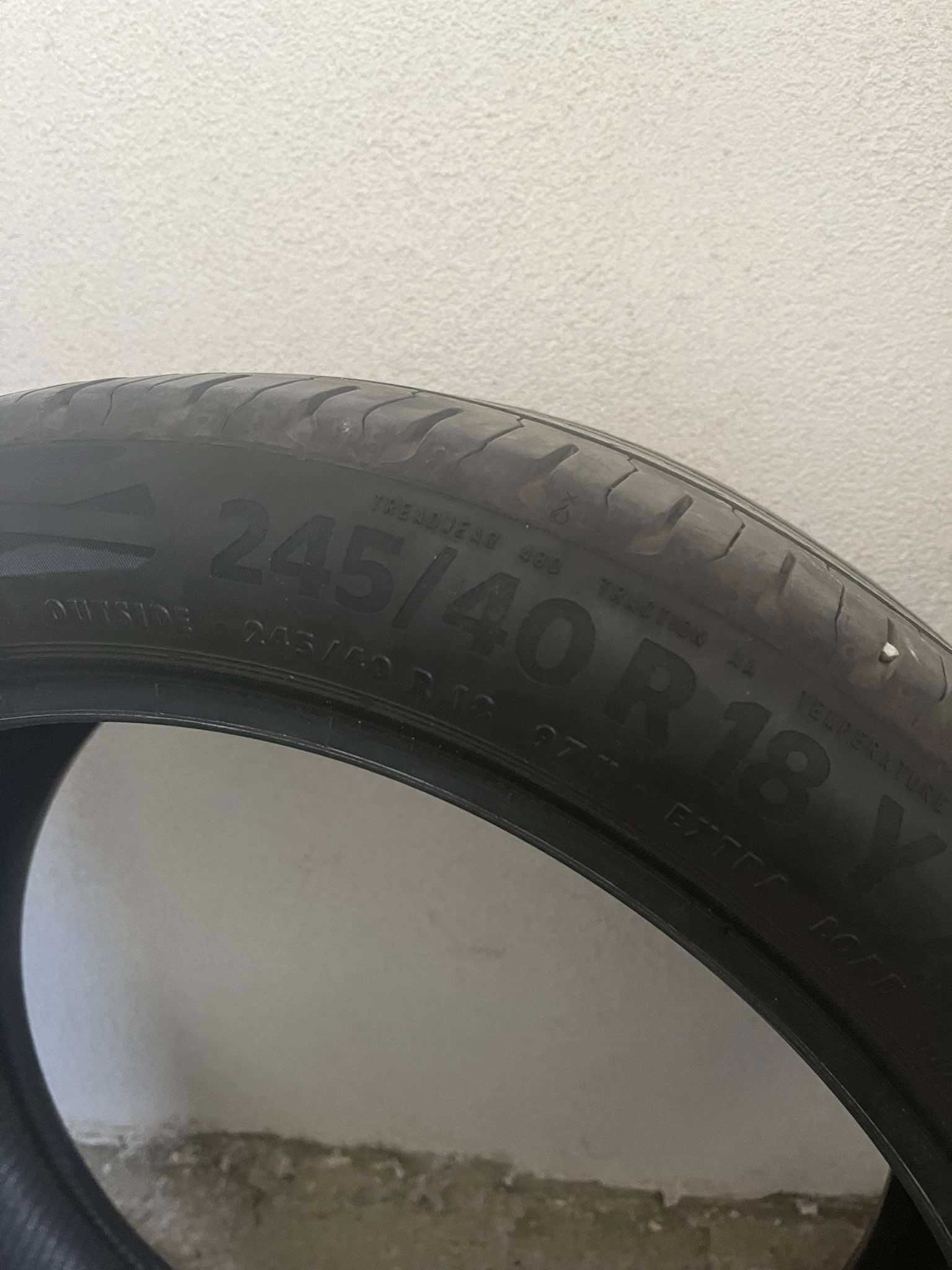 Гуми Continental летни 2бр. 245/40/18 и 2бр. 240/45/18.