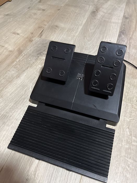 Volan cu pedale gaming