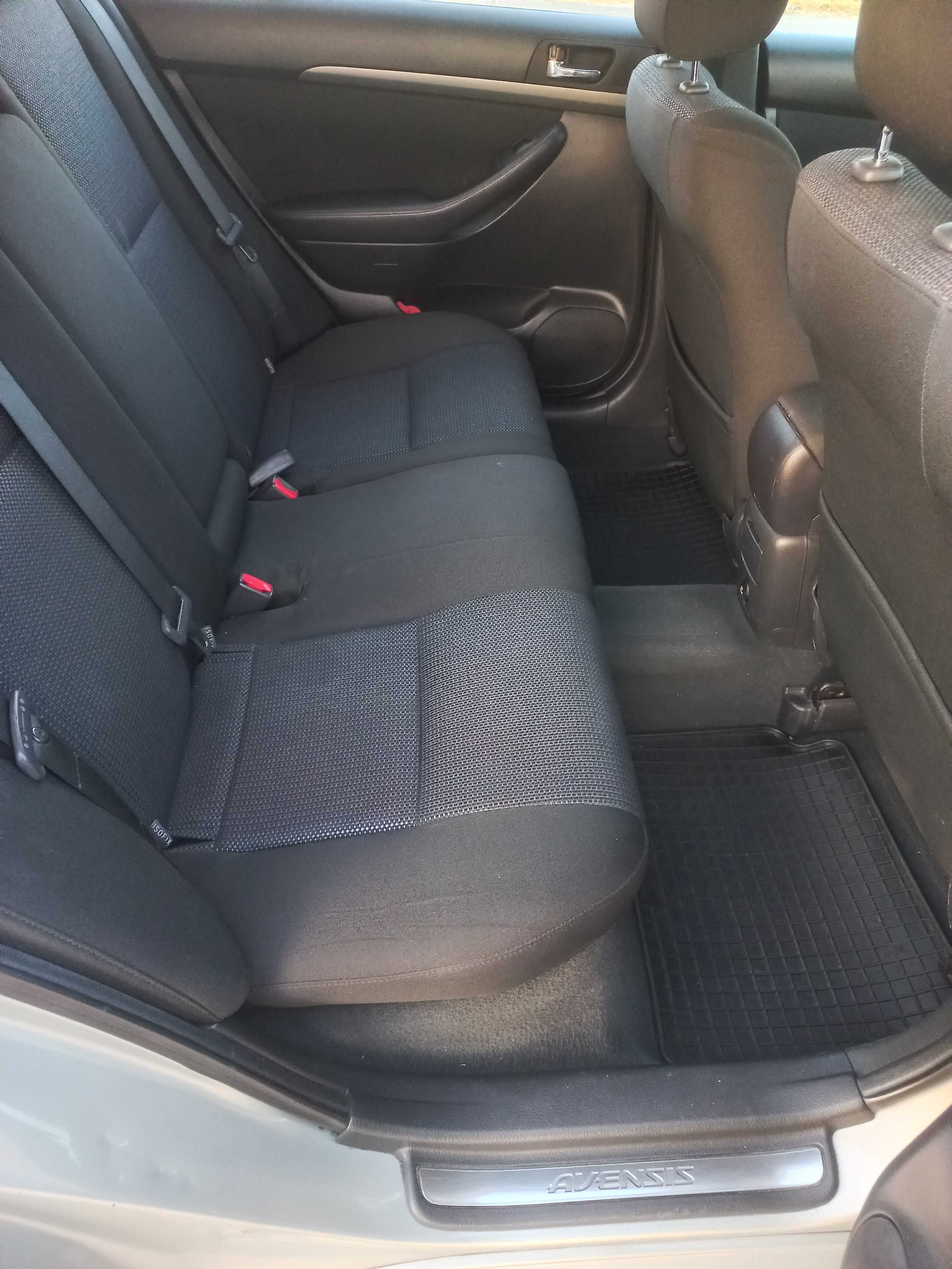 Toyota Avensis T25