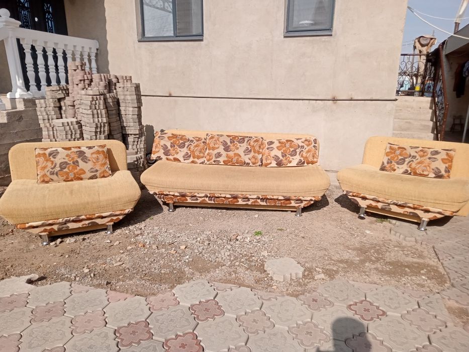 Продаеться диван