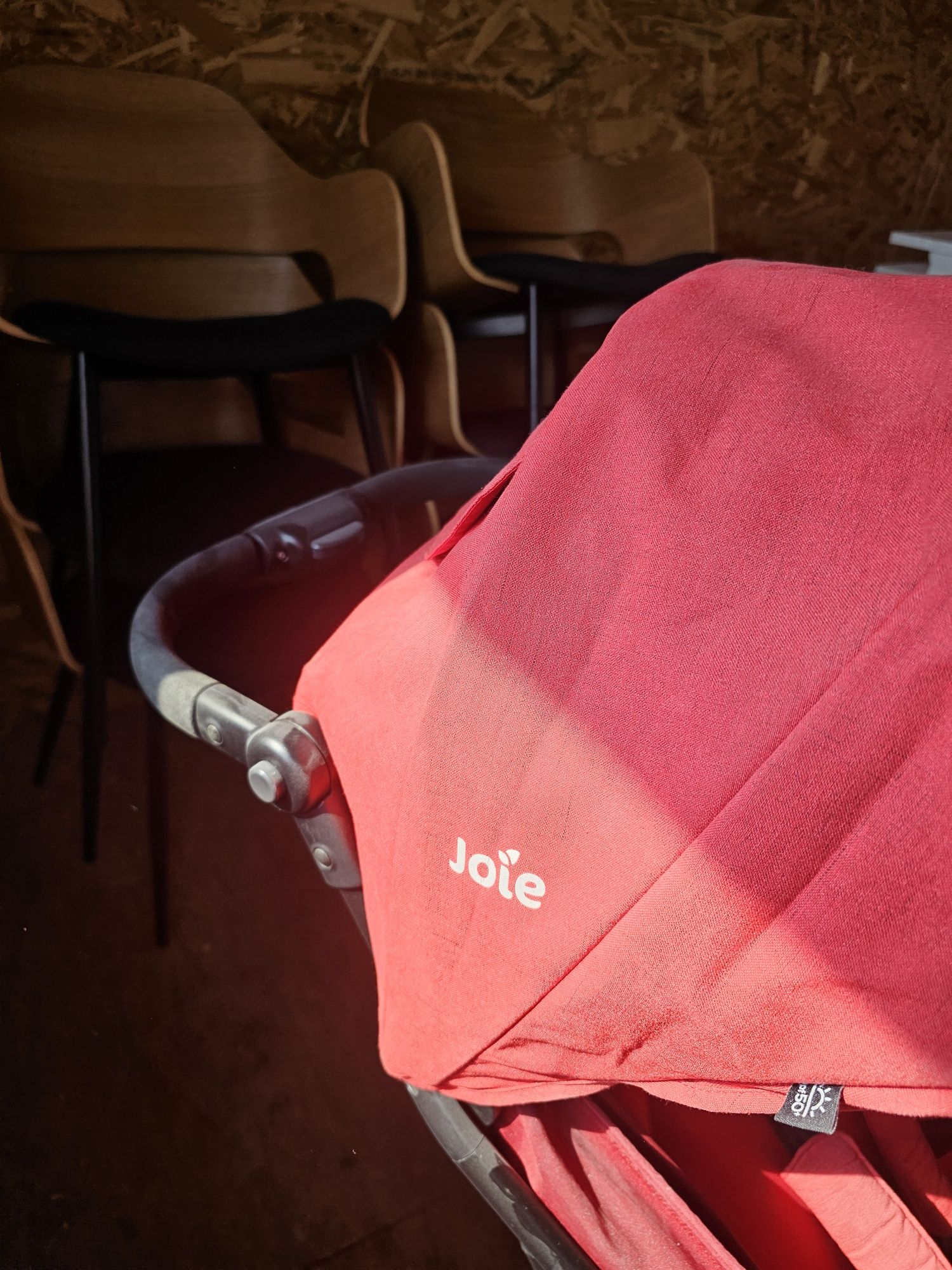 Set bebelus joie, scaun cu isofix si carucior pliabil usor