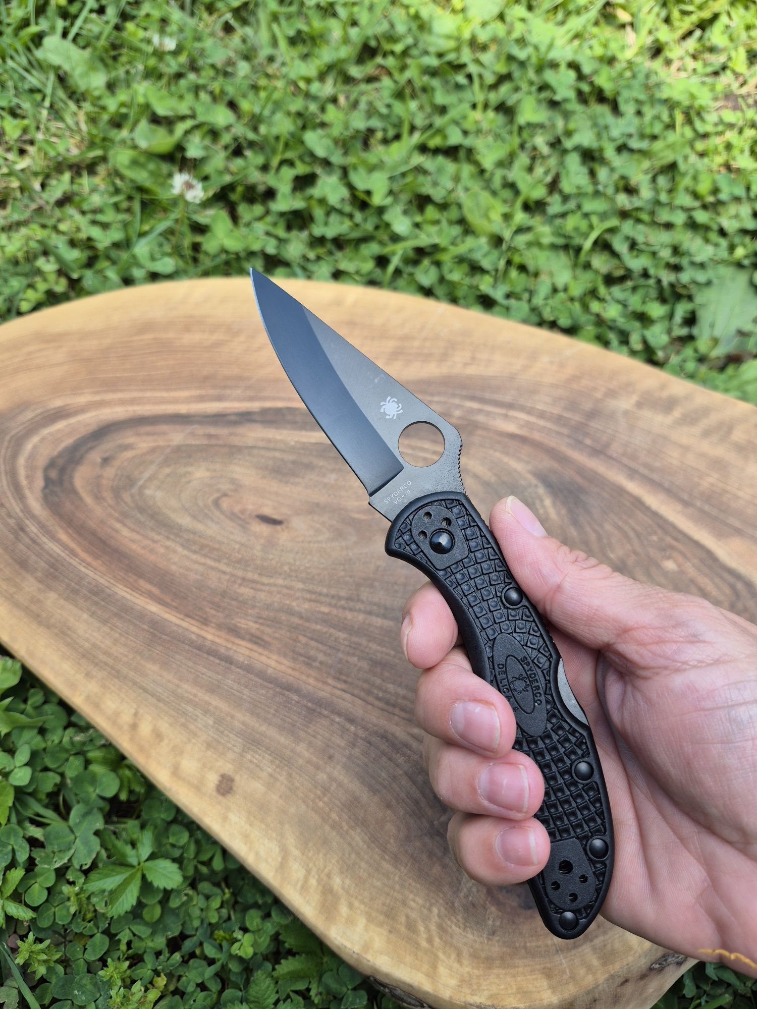 Сгъваем джобен нож Spyderco Delica 4,два цвята