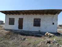 Uchastka sotiladi