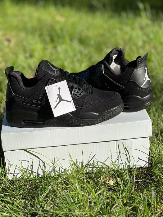 Jordan 4 Black cat