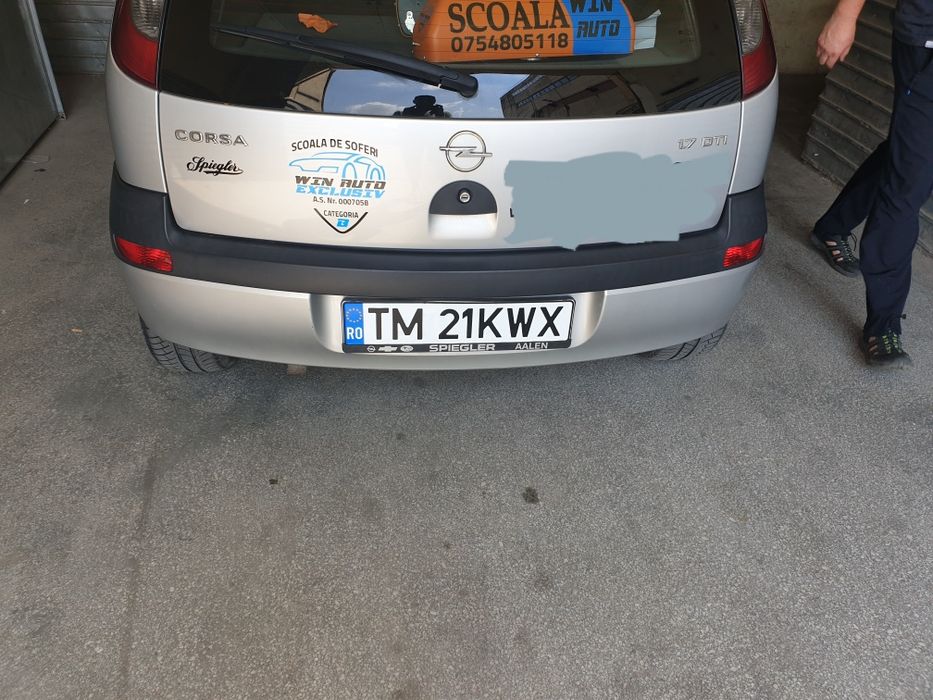 Instructor auto categoria B preț negociabil