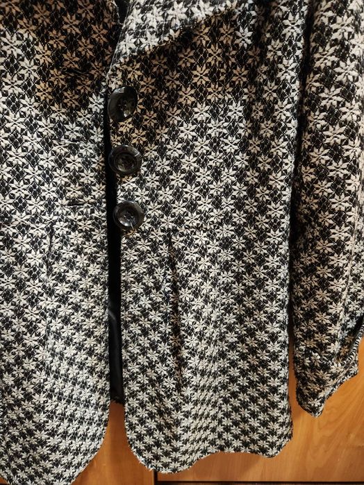 Pardesiu model  deosebit marimea M