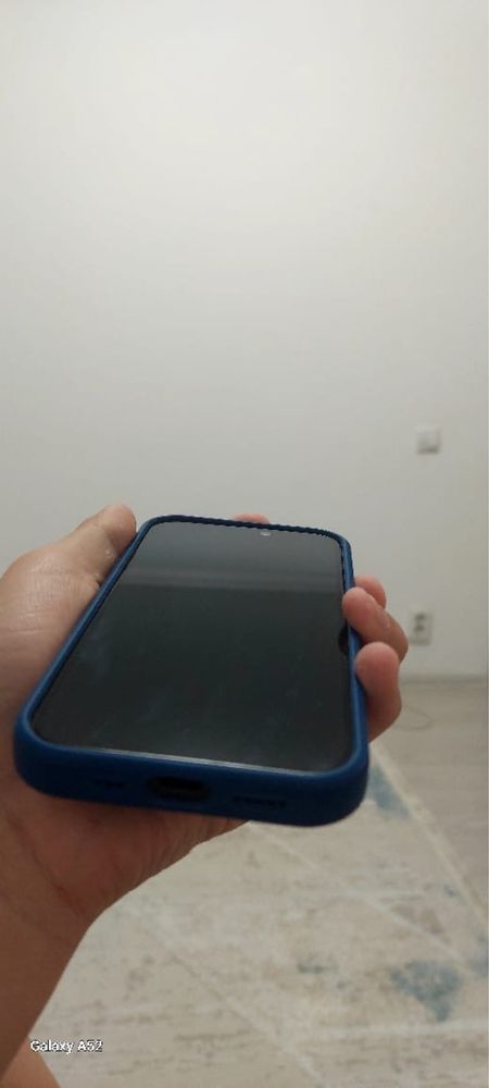 iPhone 16 256GB продам