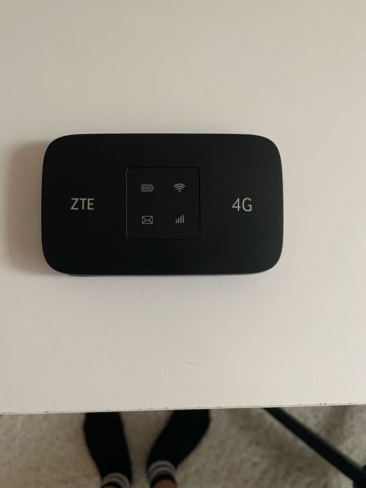 Router 4G Mobil ZTE