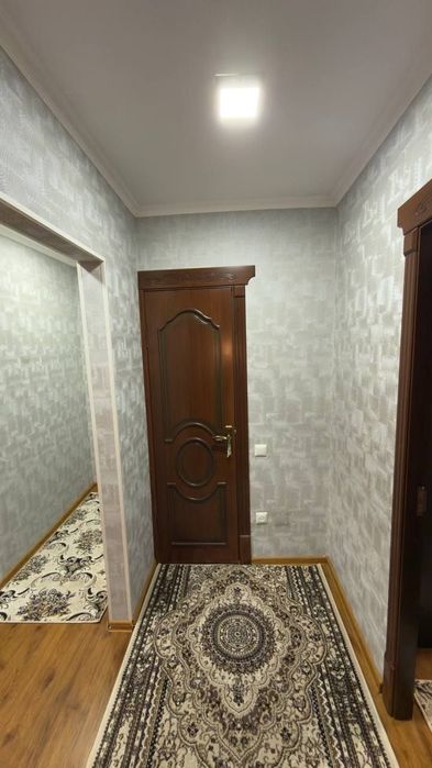 Universitet tomonda 2 xonali uy sotiladi