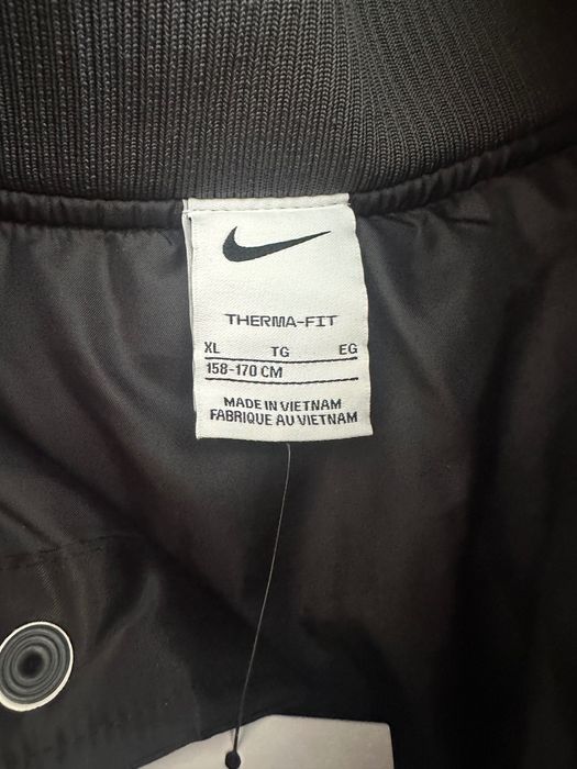 Тинейджърско колежанско  яке Nike THERMA- FIT