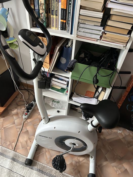 Велотренажер в отличном состоянии б/у