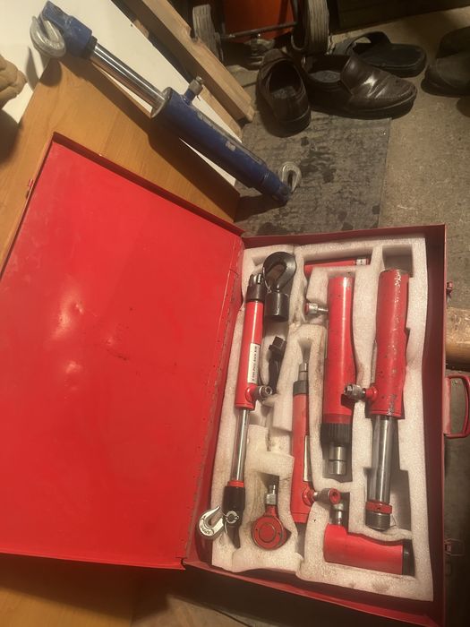 Продам комплект гидравлики с зажимами и прочее