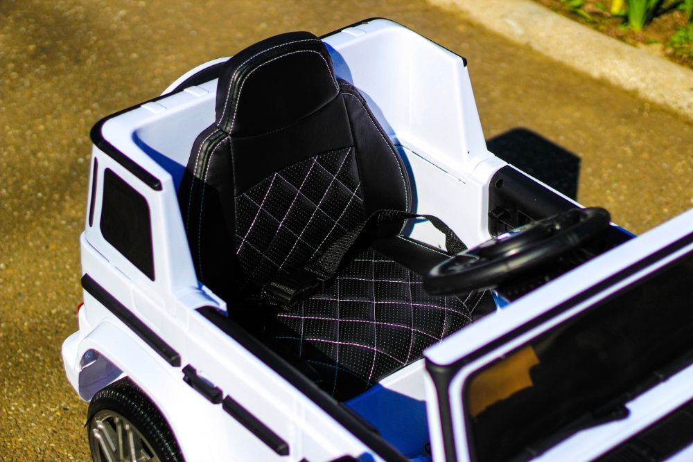 Masinuta electrica pentru copii Mercedes G63 AMG 2x25W NOUA #ALB