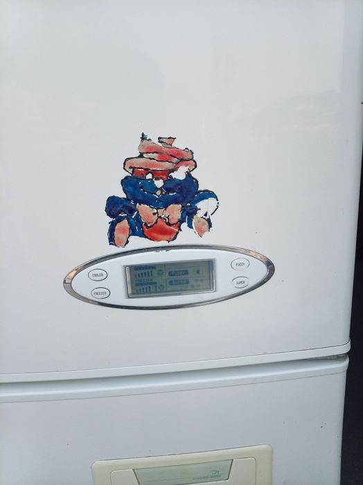 Холодильник Ferette Италия, большой, продаётся сотилади ди, котаси