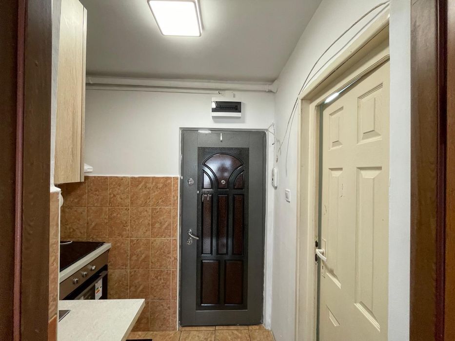 Inchiriez Garsoniera 22MP