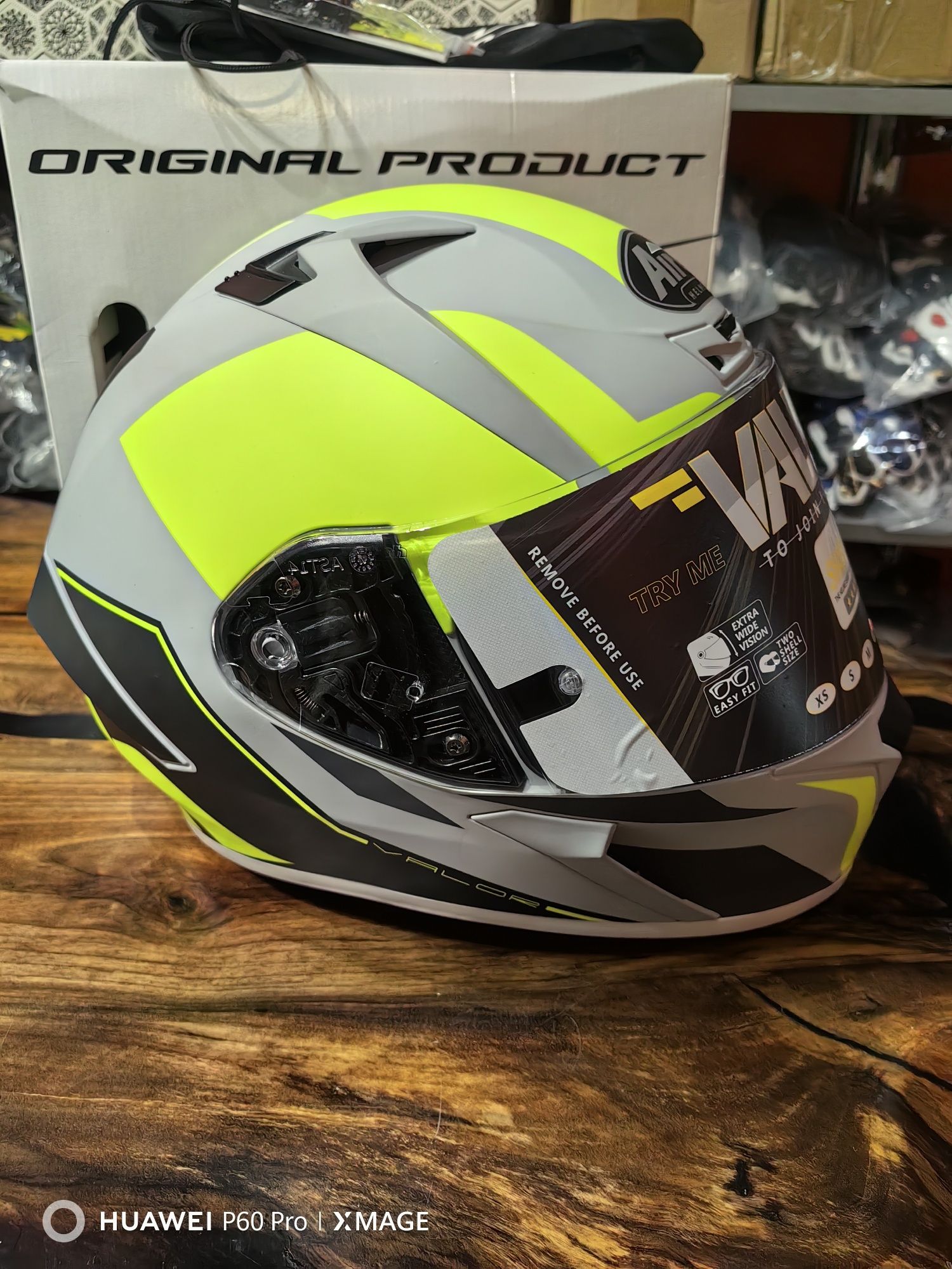 Airoh Valor wings fluo
Размер L