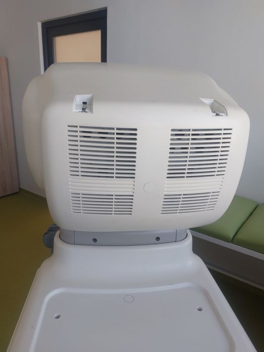 Vând Ecograf LogiqS6 stare bună, achiziționat din Germania, fără sonde