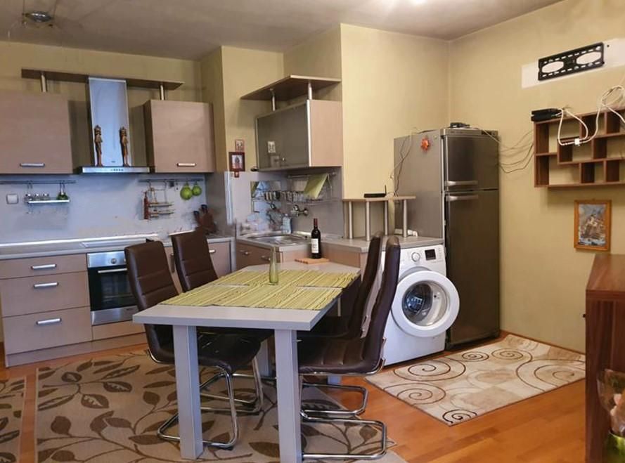 Дава се под наем Тристаен апартамент в София, Център - 92 кв.м за 750 € - Снимка #3