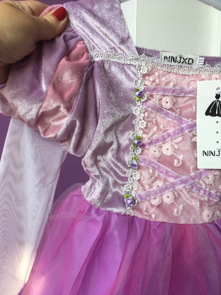 Rochie rochita RAPUNZEL NOUA 4,5,6,7 ani