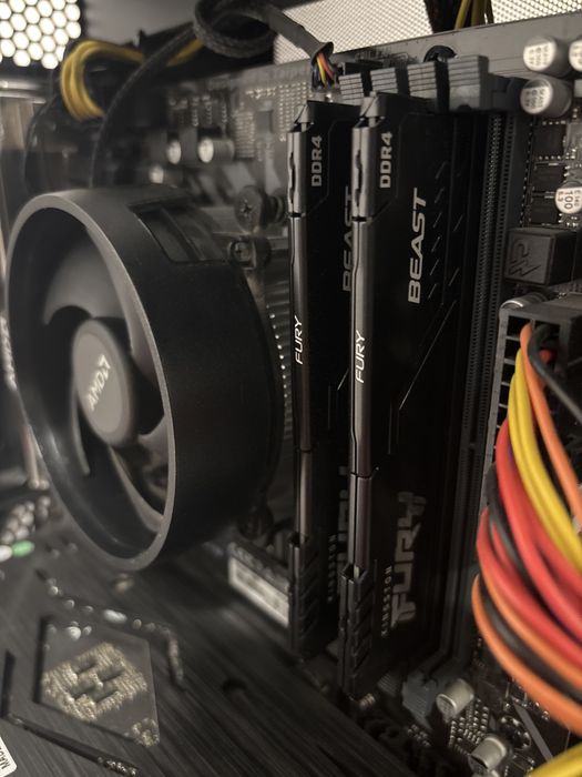 AMD Ryzen 5 5600x + Fury beast 16gb ddr4 3200MHz+Gigabyte B450M DS3H