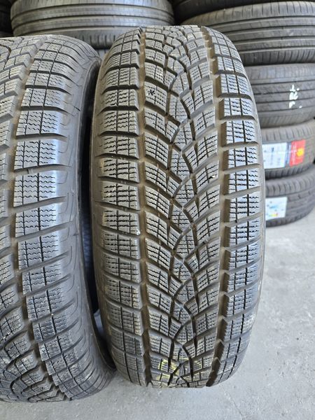 215/65/17 GOODYEAR 4бр