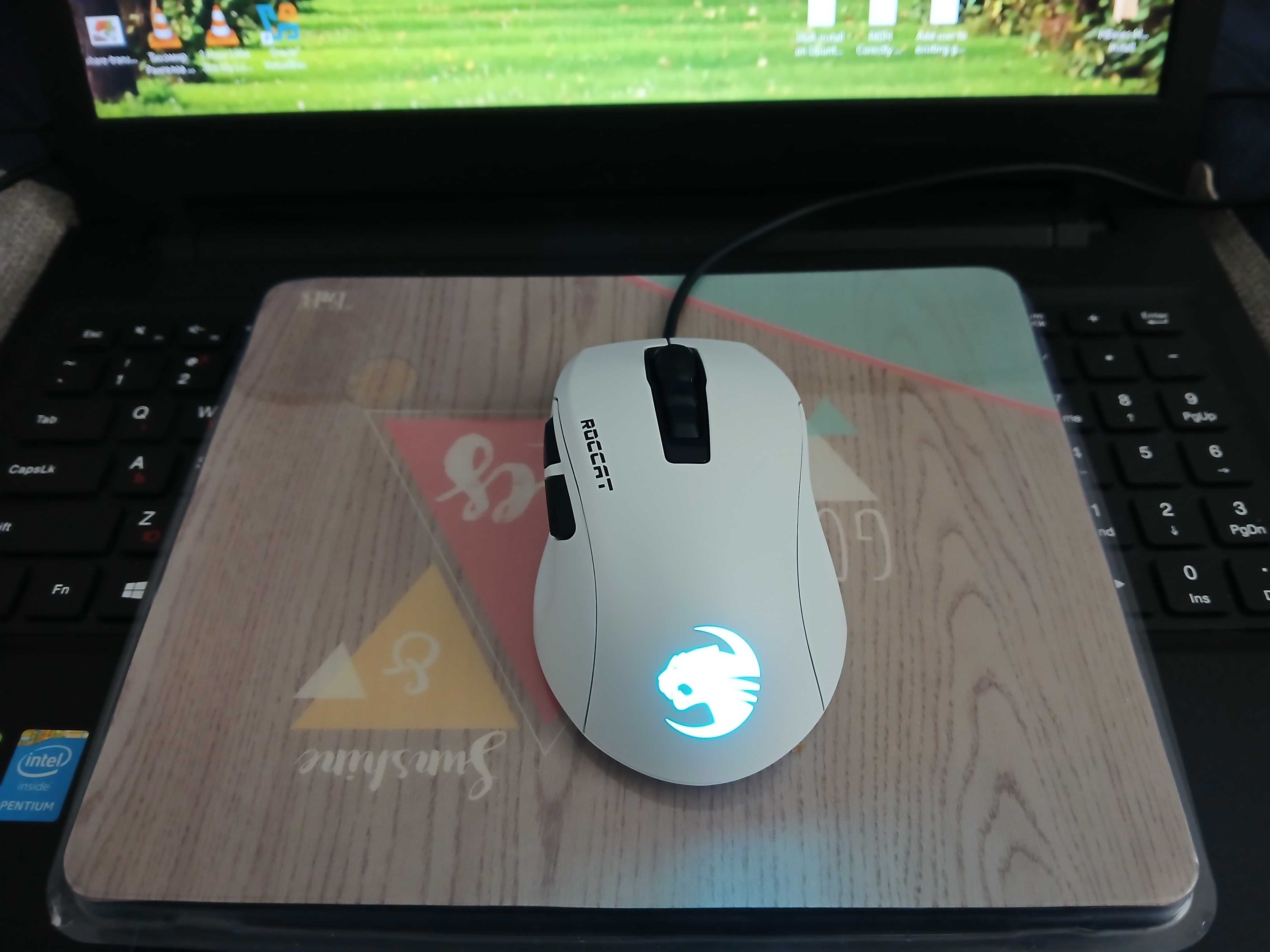 Професионална гейминг мишка Roccat Kone Pure Ultra, Ултралека , Бяла