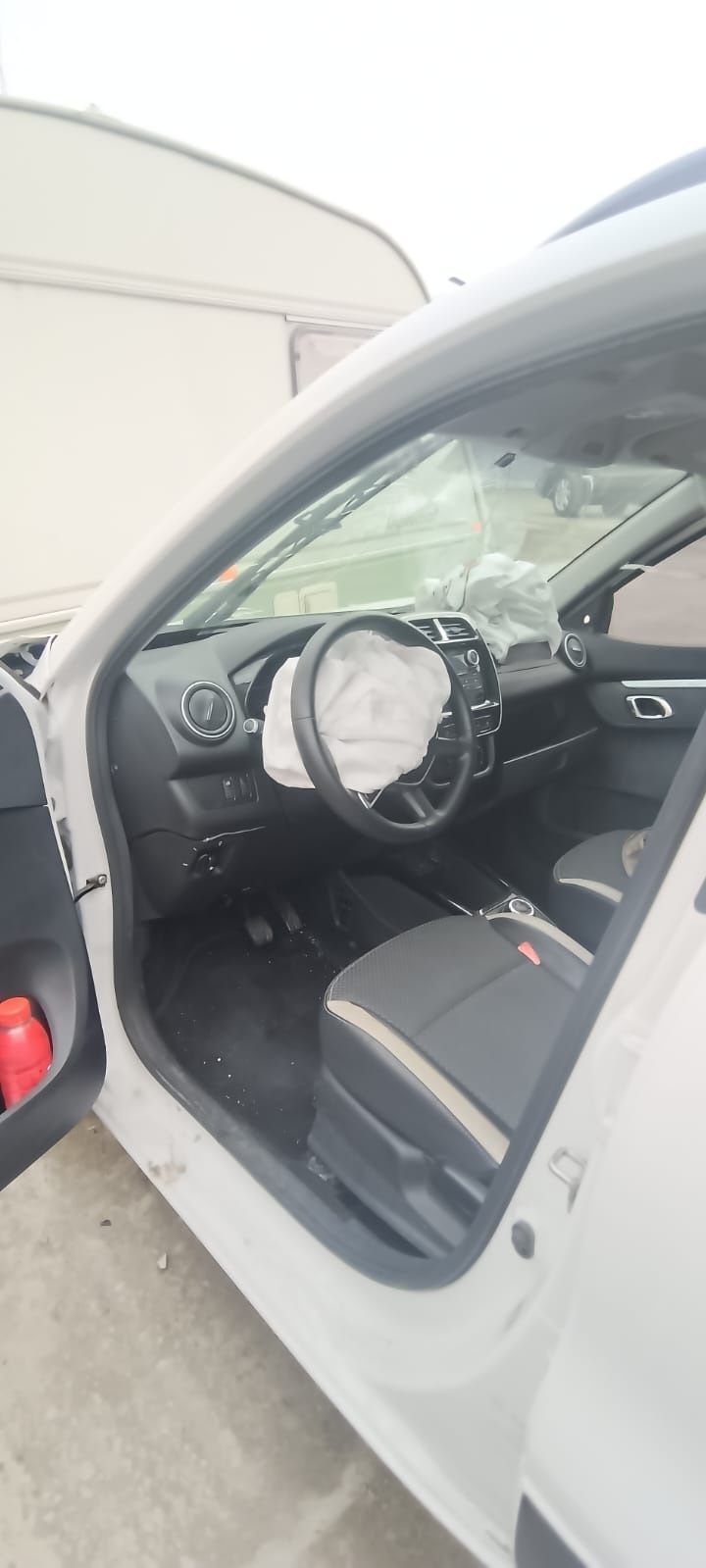 Dacia Spring 2023 Facelift se vinde toată mașina