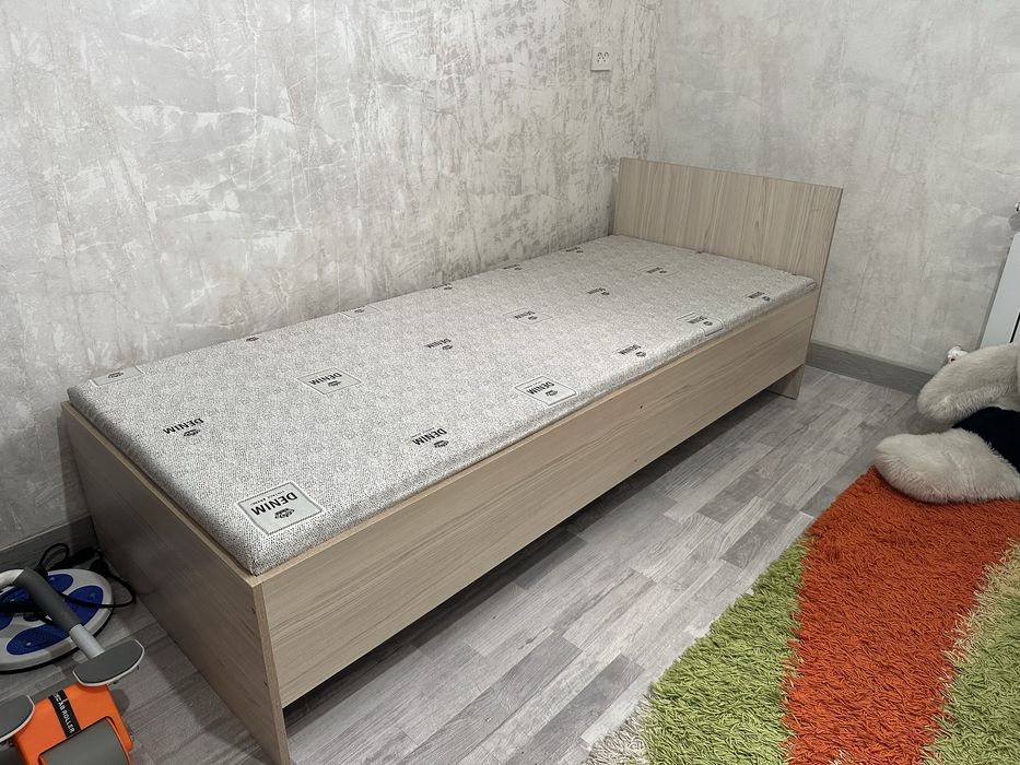 Кровать. Одноместная кровать.