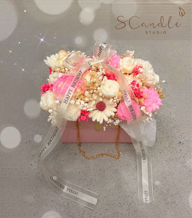 Aranjament flori din ceara de soia