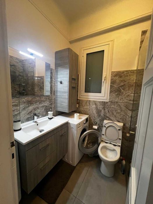 Дава се под наем Двустаен апартамент в София, Център - 70 кв.м за 407.49 € - Снимка #3