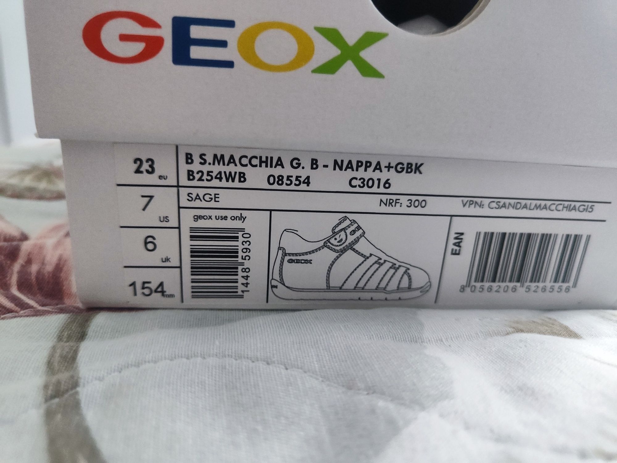 Сандали за момиче на Geox размер 23