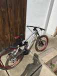 Bicicleta Downhill Ghost
