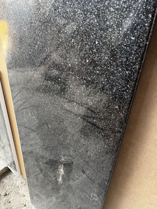 Продам столещниса из мдфа 185 см 1шт. И один 1.10 Новый