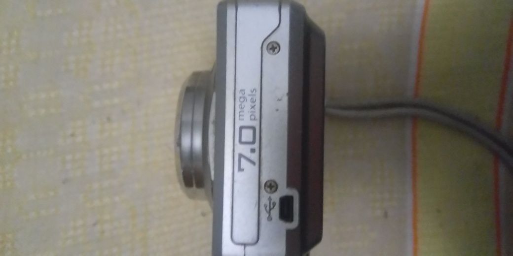 Срочно продам Kodak-C713