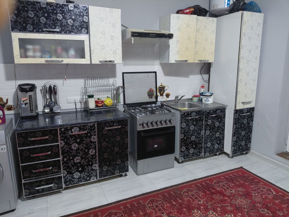 Продам мебел Кухне б/у