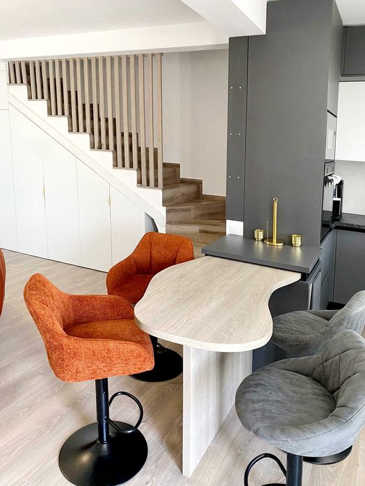 Mobila la Comanda Bucatarie ,Dormitor, Casa Integral