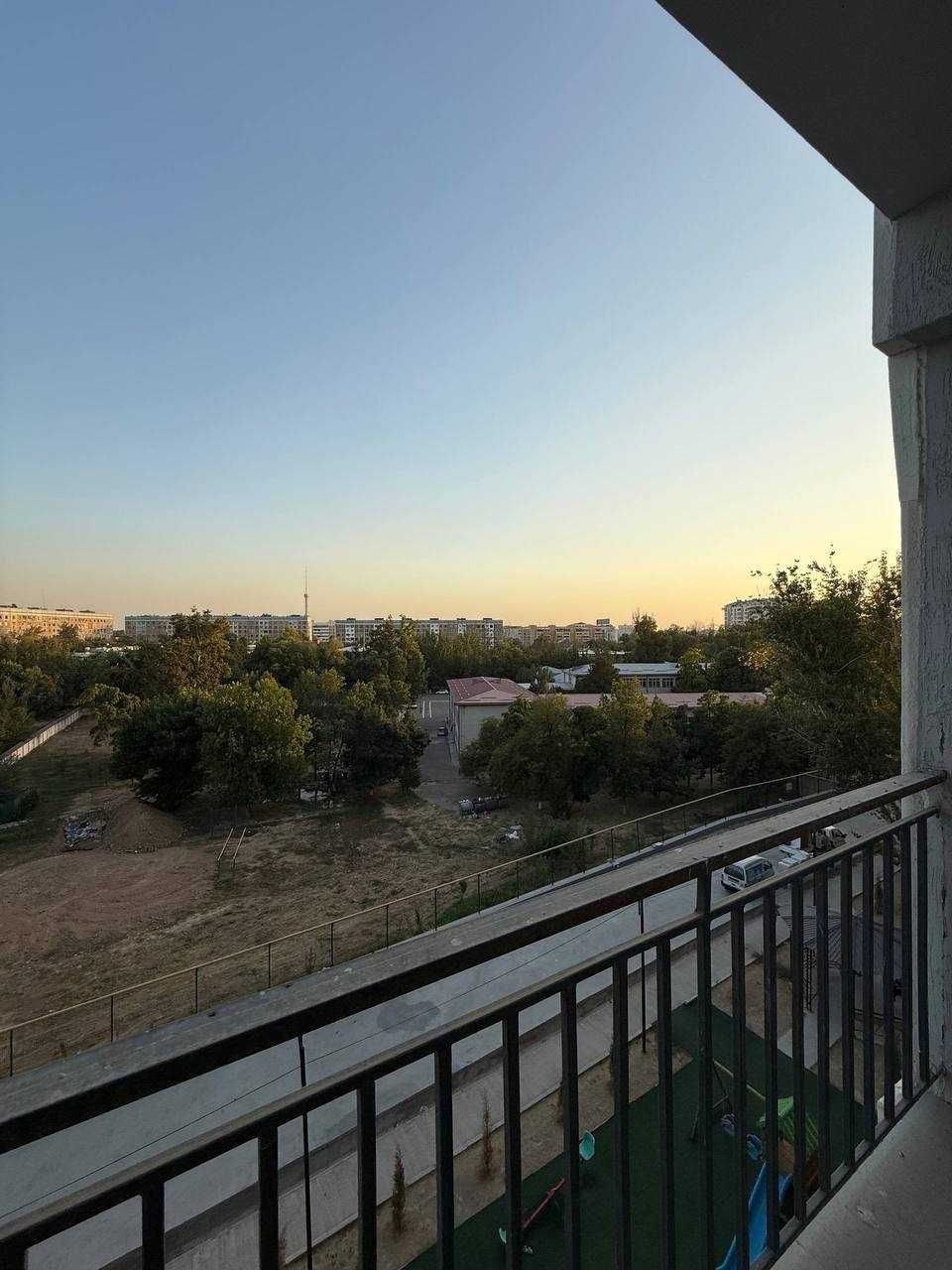 Srochno sotiladi Novostroyka Yunusobod 13 2 xona