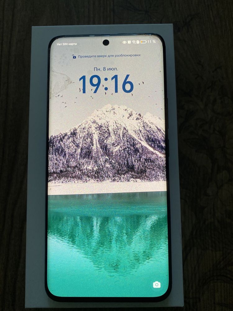 Honor 90 256гб в изумрудно-зеленом цвете. в отличном состоянии