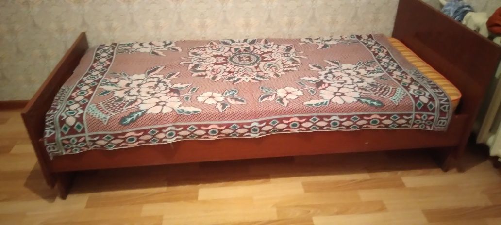Отдам кровать для.