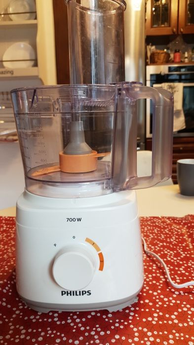 Robot de bucătărie- 50 ron