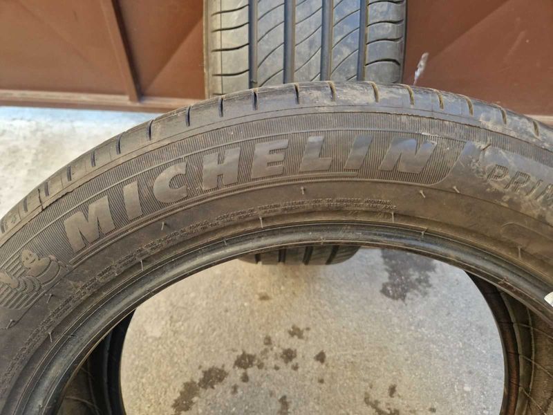 2 Michelin R19 235/50
летни гуми
DOT0923