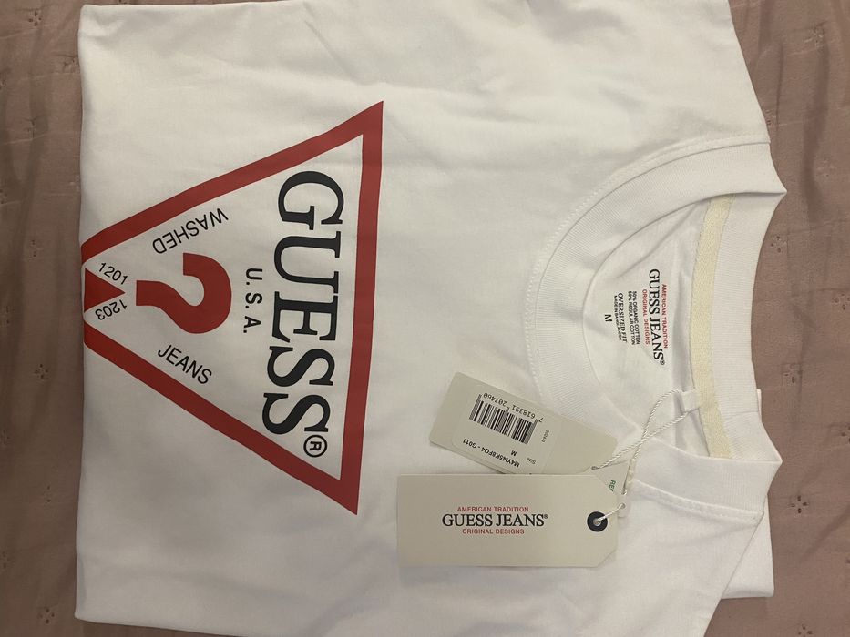 Продавам мъжки нови тениски на Guess