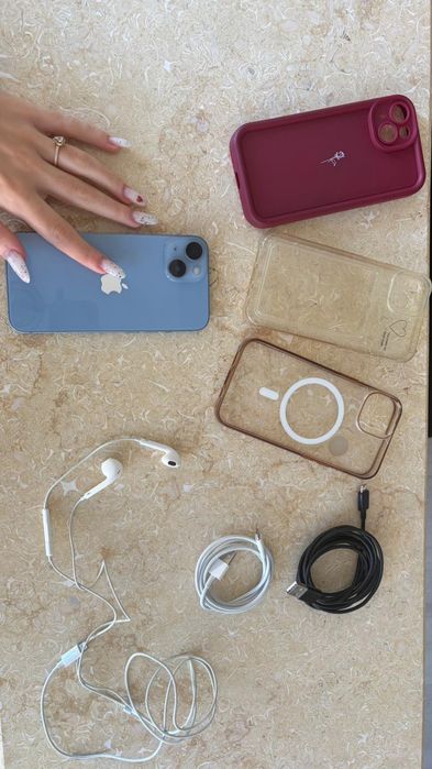 iPhone 14 Albastru 256 GB – Impecabil, fără zgârieturi + accesorii