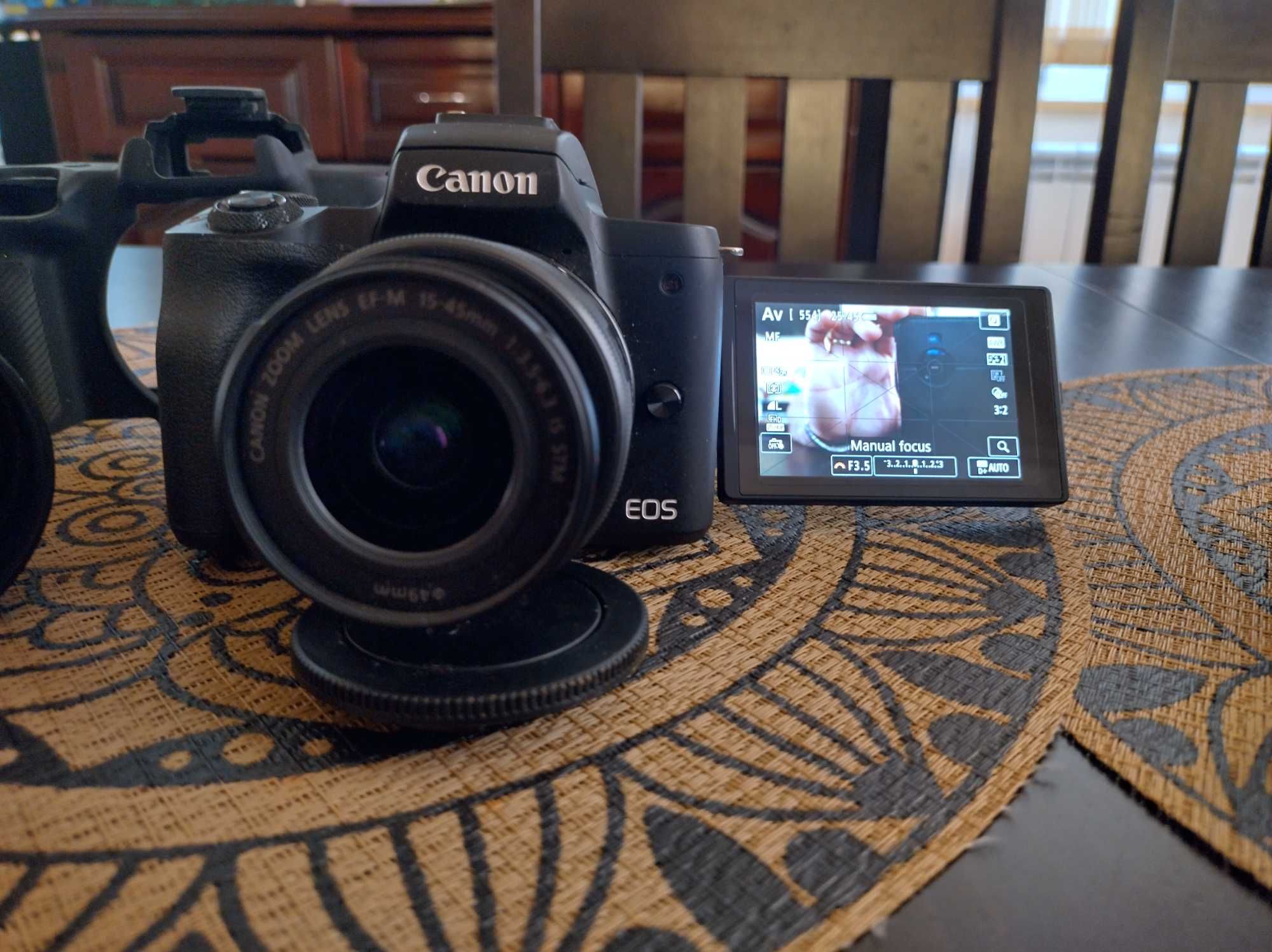 Canon EOS M50, Mark I + обективи и аксесоари