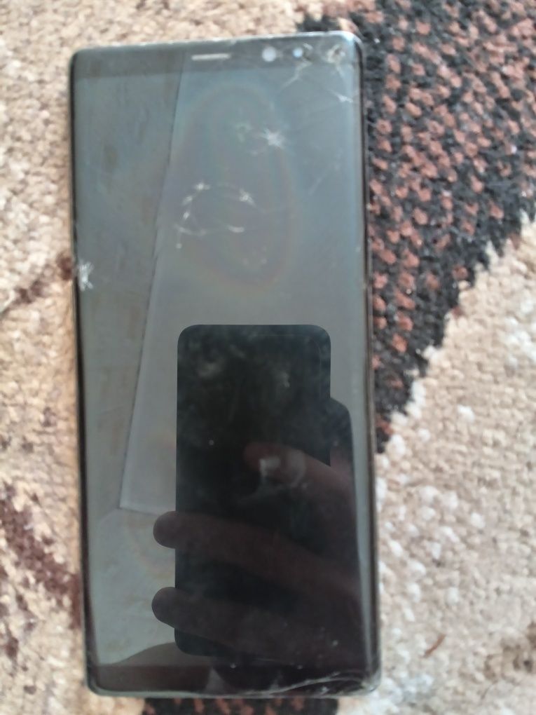 Samsung S10 zapchast